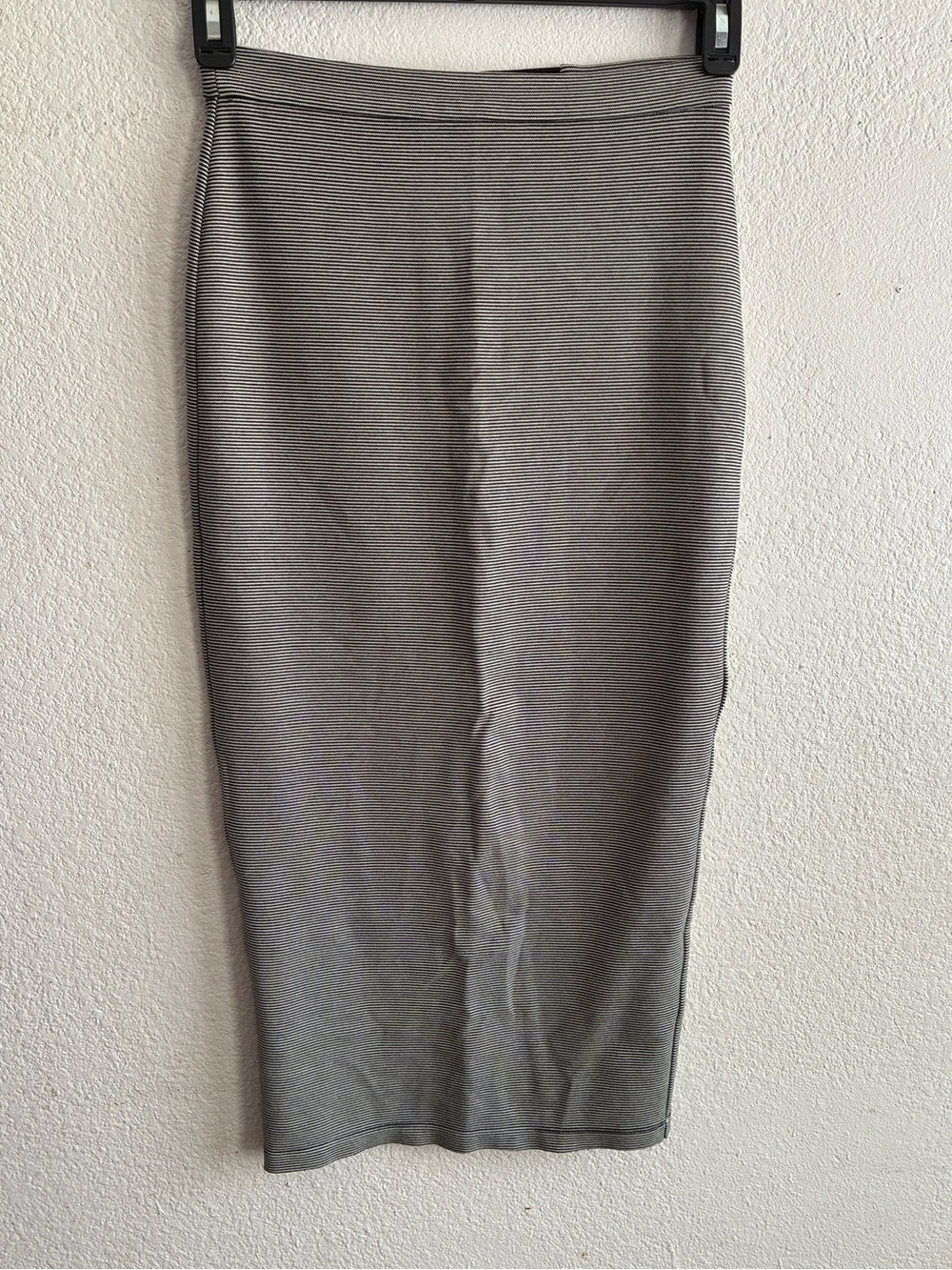 Alice +Olivia Black & White Stripped Pencil Mid Skirt 4 - Picture 2 of 10